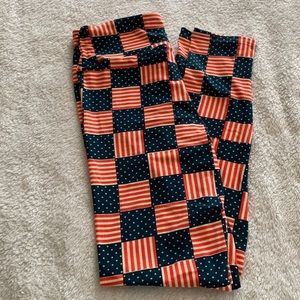New LuLaRoe American Flag Leggings - OS